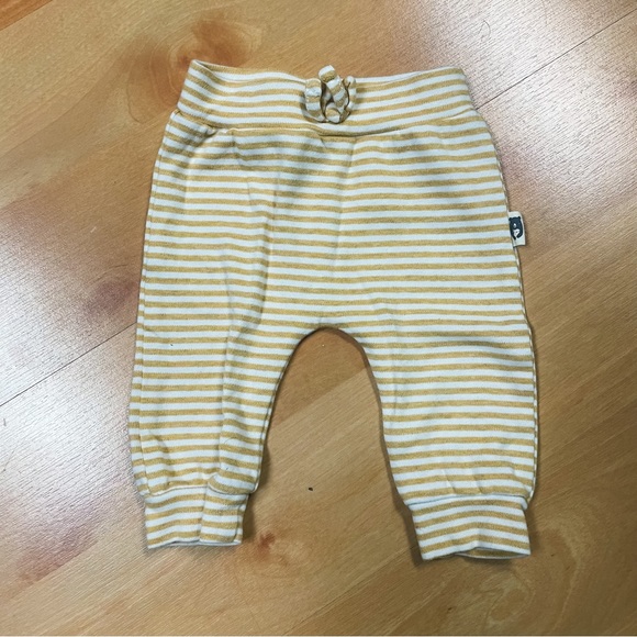 Rabbit & Bear Gold & White Striped 2-Piece Outfit Gender Neutral Baby Size 0-3M - Picture 8 of 8